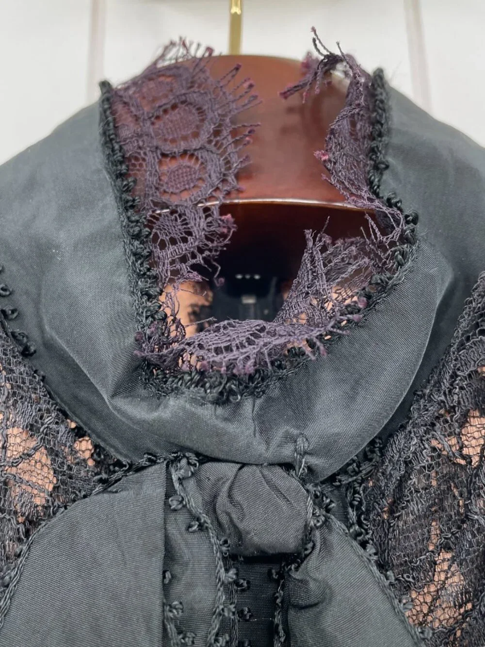 Vintage RARE 60s Geoffrey Beene Black Lace High Neck Ruffle Long Sleeve Dress 12 - Picture 5 of 16